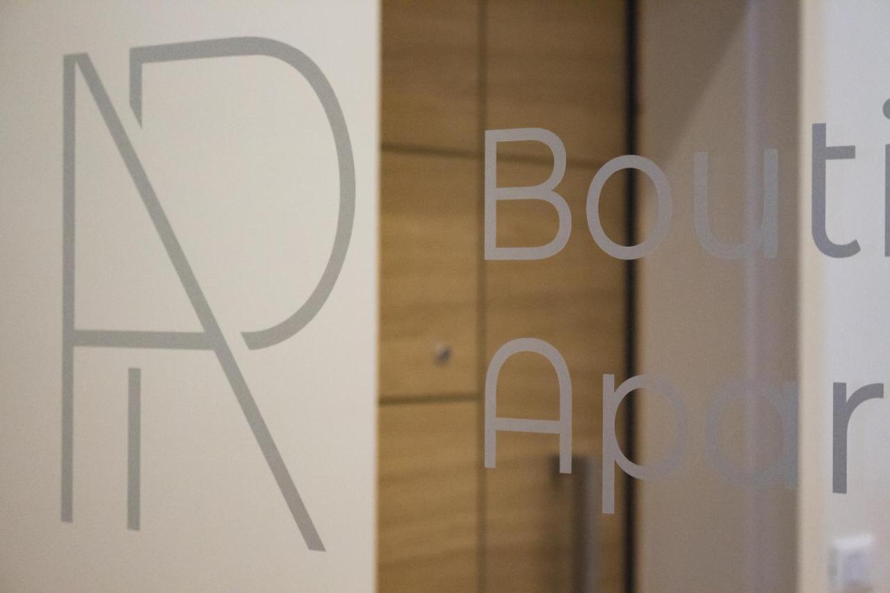 Ar Boutique *